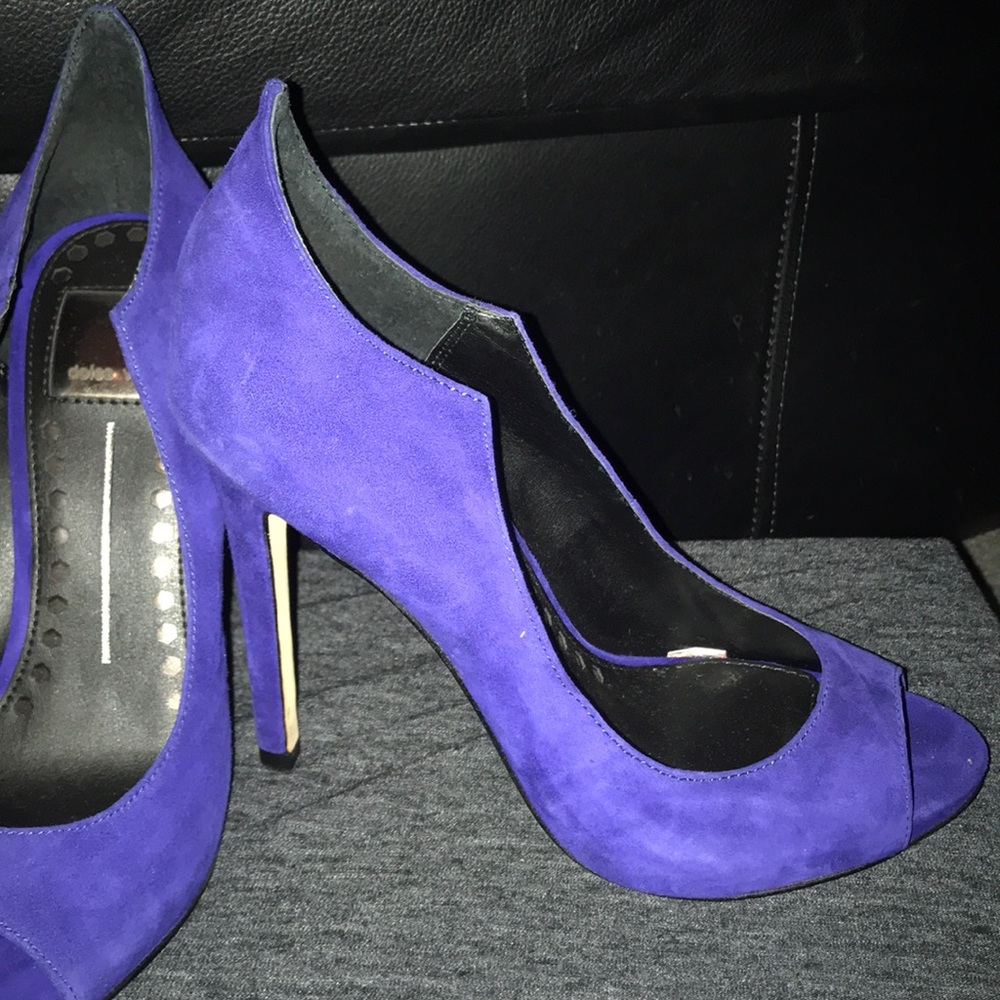 Genuine Suede Dolce Vita Heels - Picture 5 of 7